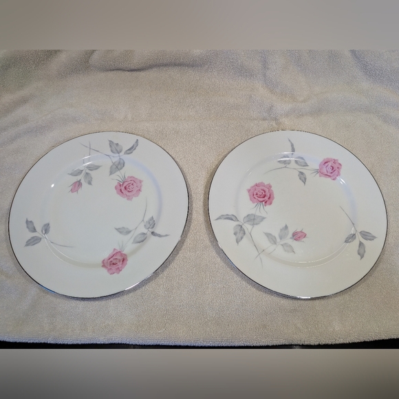 Narumi Other - Narumi Fine China Plates Qty 2; Classic Rose 5226 Vintage